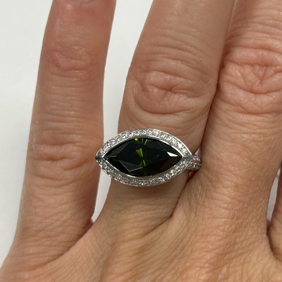 Suzy Levian Sterling Silver Green Maquise CZ & White CZ Ring NWT Size #5 - Picture 7 of 7